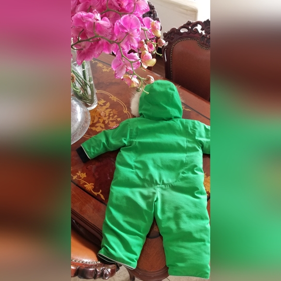 Canada Goose Lamb Snowsuit in Green - Picture 6 of 8